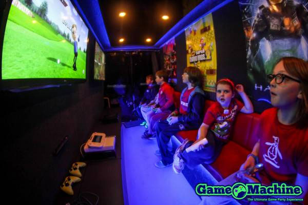 Game-Machine-Party-Experience-Interior